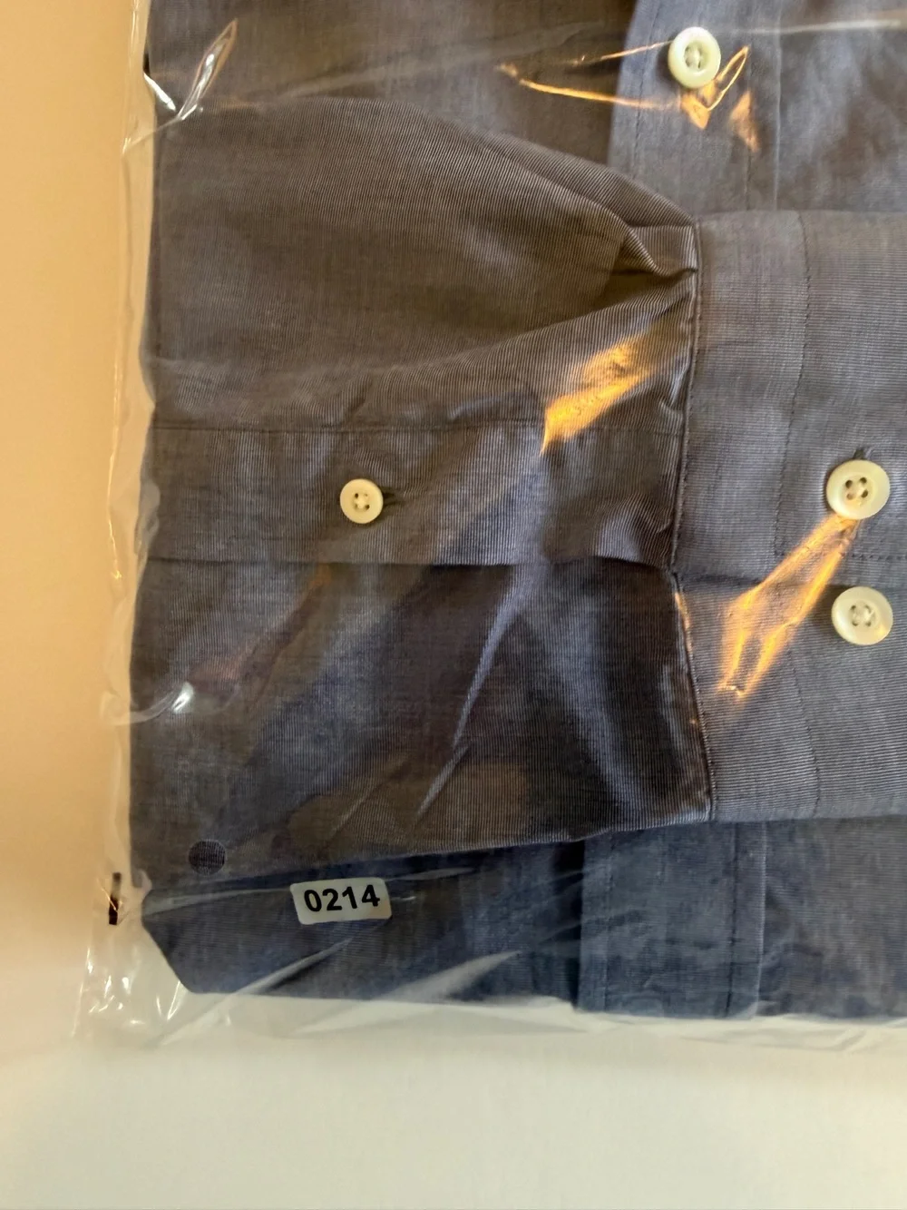 Banana Republic Men’s Slim Fit Shirt – Size XL – Blue Micro-Stripe